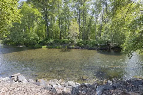 8110 New Hope Road Grants Pass OR 97527