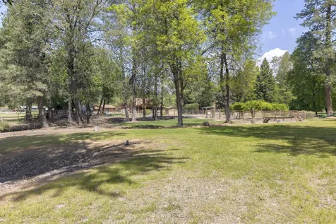 8110 New Hope Road Grants Pass OR 97527
