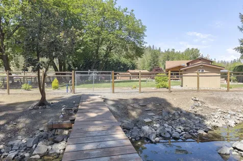 8110 New Hope Road Grants Pass OR 97527