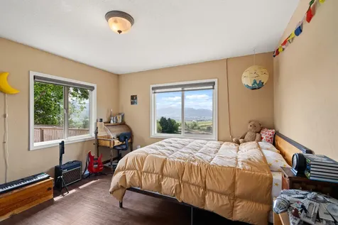 2140 N Valley View Road Ashland OR 97520