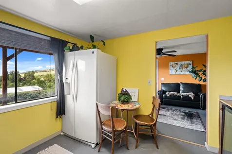 2140 N Valley View Road Ashland OR 97520