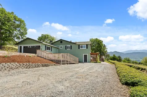 2140 N Valley View Road Ashland OR 97520