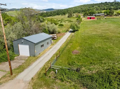2140 N Valley View Road Ashland OR 97520