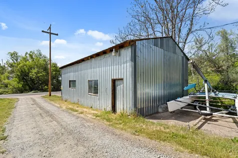 2140 N Valley View Road Ashland OR 97520