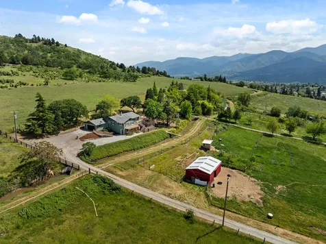 2140 N Valley View Road Ashland OR 97520