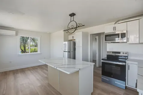124 W Antler Avenue Redmond OR 97756