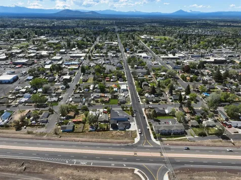 124 W Antler Avenue Redmond OR 97756