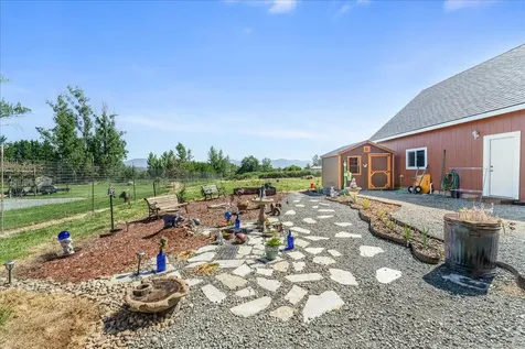 1807 Rounds Avenue Grants Pass OR 97527