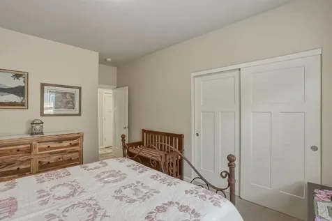 2933 NW Hemlock Lane Redmond OR 97756