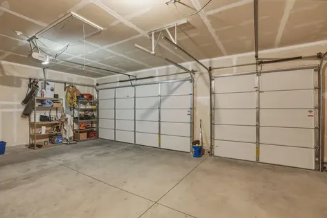 2933 NW Hemlock Lane Redmond OR 97756