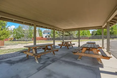 2933 NW Hemlock Lane Redmond OR 97756
