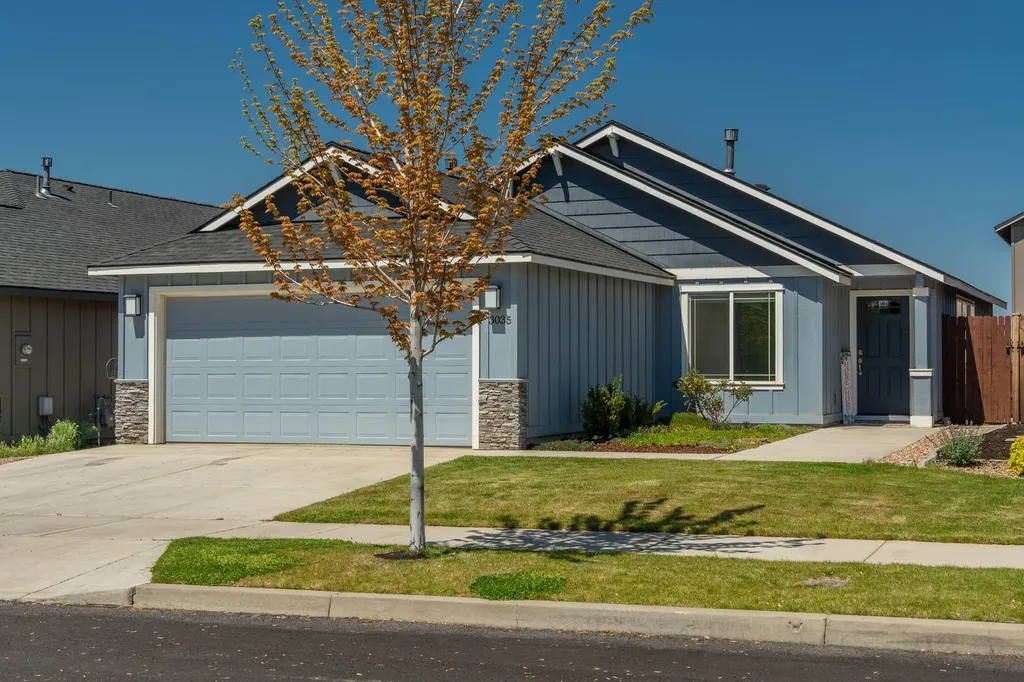 3035 NW Cedar Avenue Redmond OR 97756