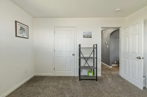 2823 Homedale Road Klamath Falls OR 97603