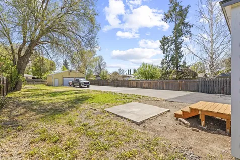 2823 Homedale Road Klamath Falls OR 97603