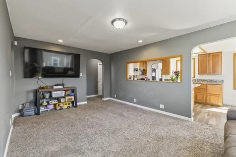 2823 Homedale Road Klamath Falls OR 97603