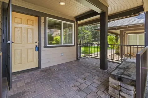 1929 NW Monterey Pines Drive Bend OR 97703