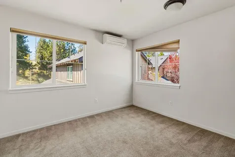 1929 NW Monterey Pines Drive Bend OR 97703