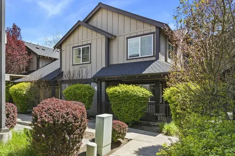 1929 NW Monterey Pines Drive Bend OR 97703