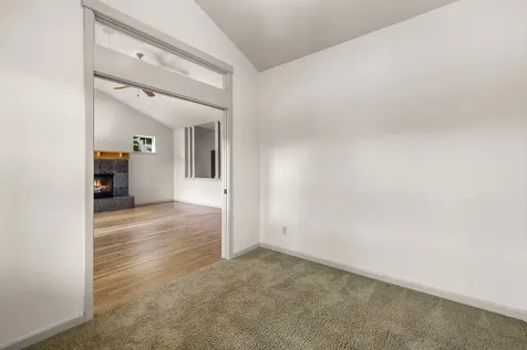 869 NW Rimrock Drive Redmond OR 97756