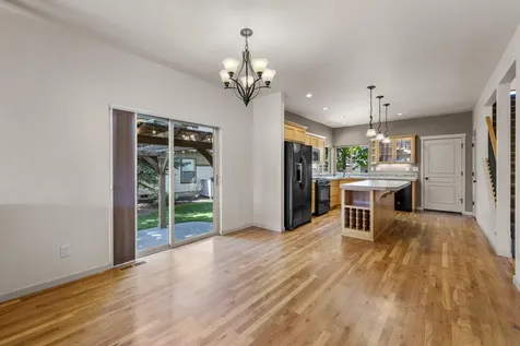 869 NW Rimrock Drive Redmond OR 97756