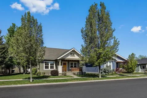 869 NW Rimrock Drive Redmond OR 97756