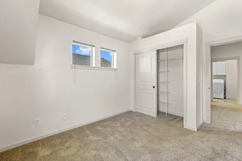 869 NW Rimrock Drive Redmond OR 97756