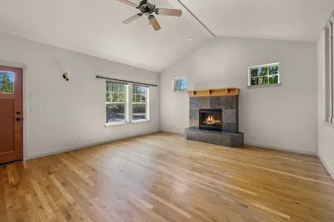 869 NW Rimrock Drive Redmond OR 97756