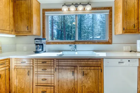 71073 Bracken Lane Black Butte Ranch OR 97759