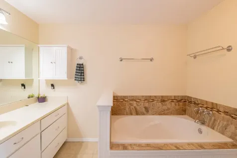1710 NE Hillcrest Lane Grants Pass OR 97526