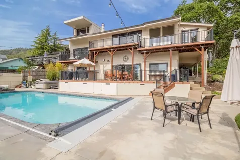 1710 NE Hillcrest Lane Grants Pass OR 97526