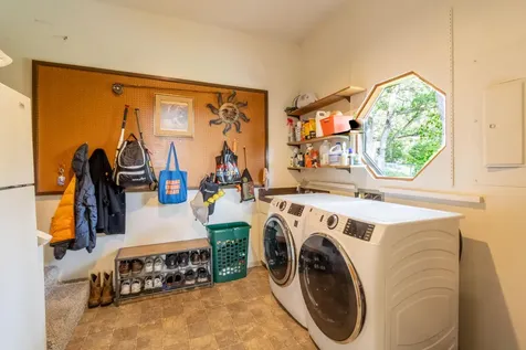 1710 NE Hillcrest Lane Grants Pass OR 97526