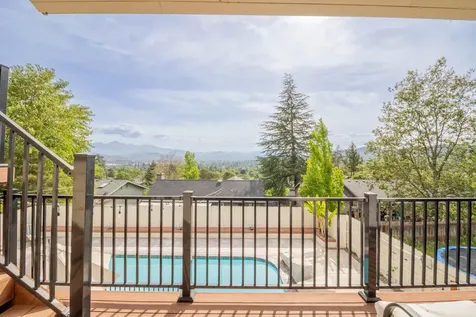 1710 NE Hillcrest Lane Grants Pass OR 97526