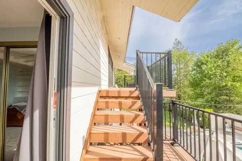 1710 NE Hillcrest Lane Grants Pass OR 97526