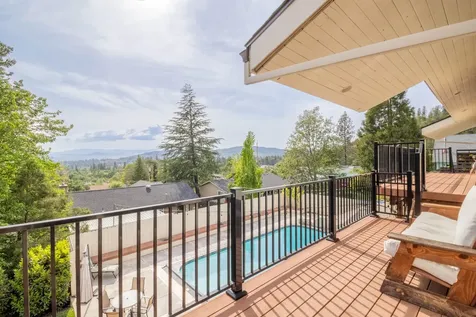 1710 NE Hillcrest Lane Grants Pass OR 97526
