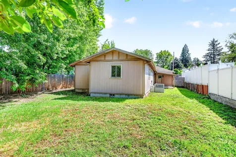 1425 Lawnridge Street Medford OR 97504