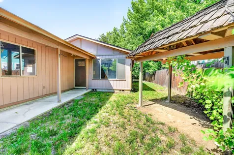 1425 Lawnridge Street Medford OR 97504