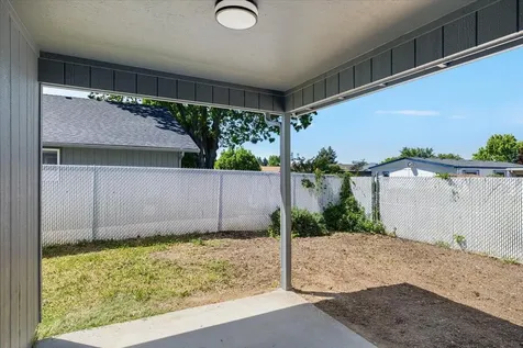783 Columbine Way Central Point OR 97502
