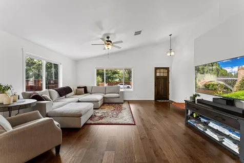 183 Lincoln Road Grants Pass OR 97526