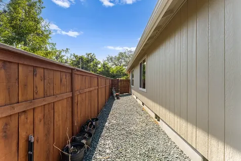 183 Lincoln Road Grants Pass OR 97526