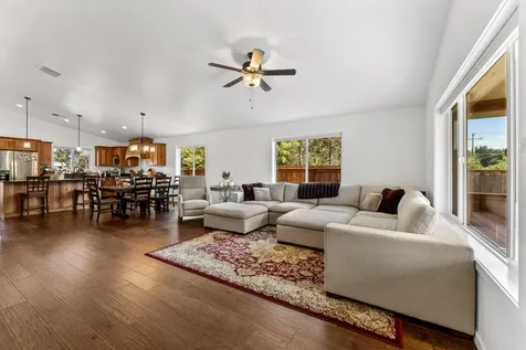 183 Lincoln Road Grants Pass OR 97526
