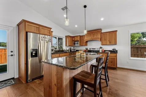 183 Lincoln Road Grants Pass OR 97526