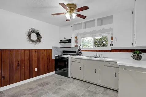 544 Lou Gray Drive Myrtle Creek OR 97457