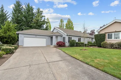 622 Fernwood Drive Medford OR 97504