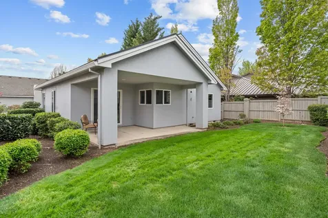 622 Fernwood Drive Medford OR 97504