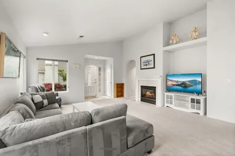 622 Fernwood Drive Medford OR 97504