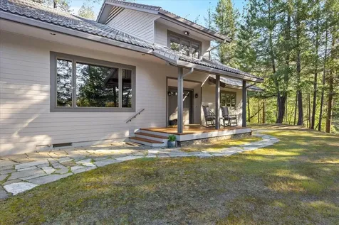 2267 Old Military Road Central Point OR 97502