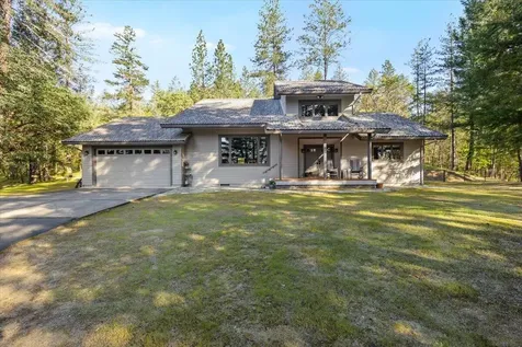 2267 Old Military Road Central Point OR 97502