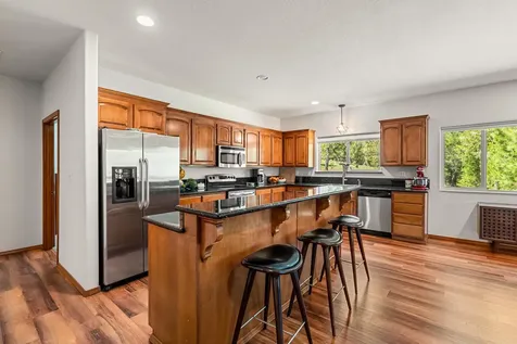 2295 W Evans Creek Road Rogue River OR 97537