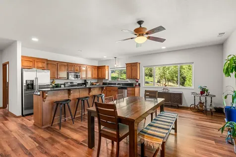 2295 W Evans Creek Road Rogue River OR 97537