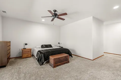 2295 W Evans Creek Road Rogue River OR 97537
